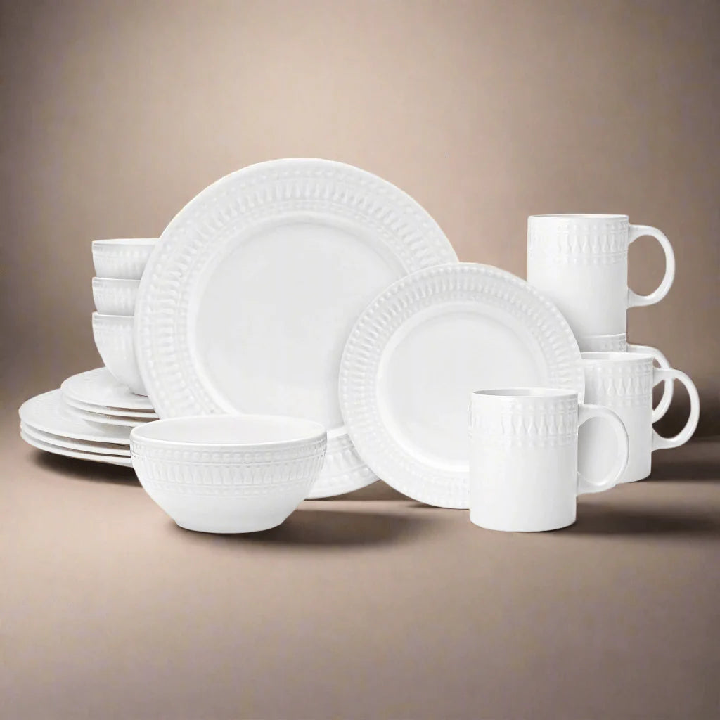 Cassandra 16 Piece Dinnerware Set, Service for 4